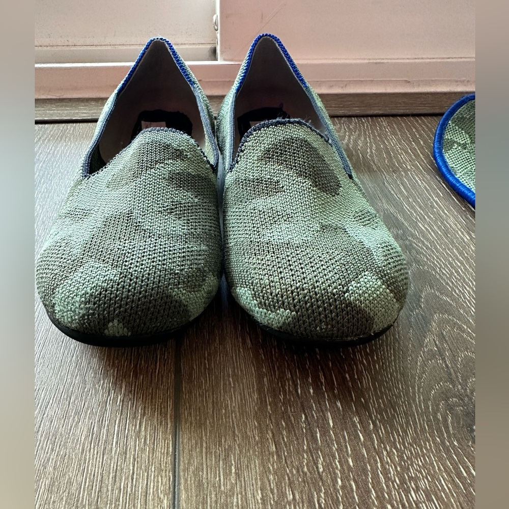 Rothy’s green camo loafers in size 2